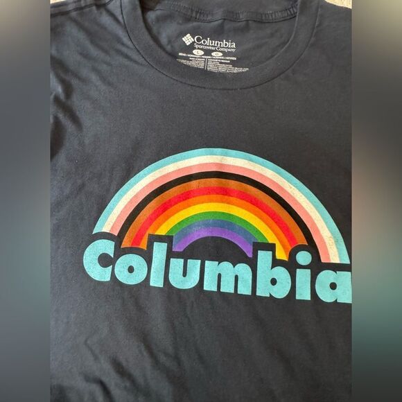 NWOT Columbia Navy Tee with Rainbow Design - Picture 4 of 4
